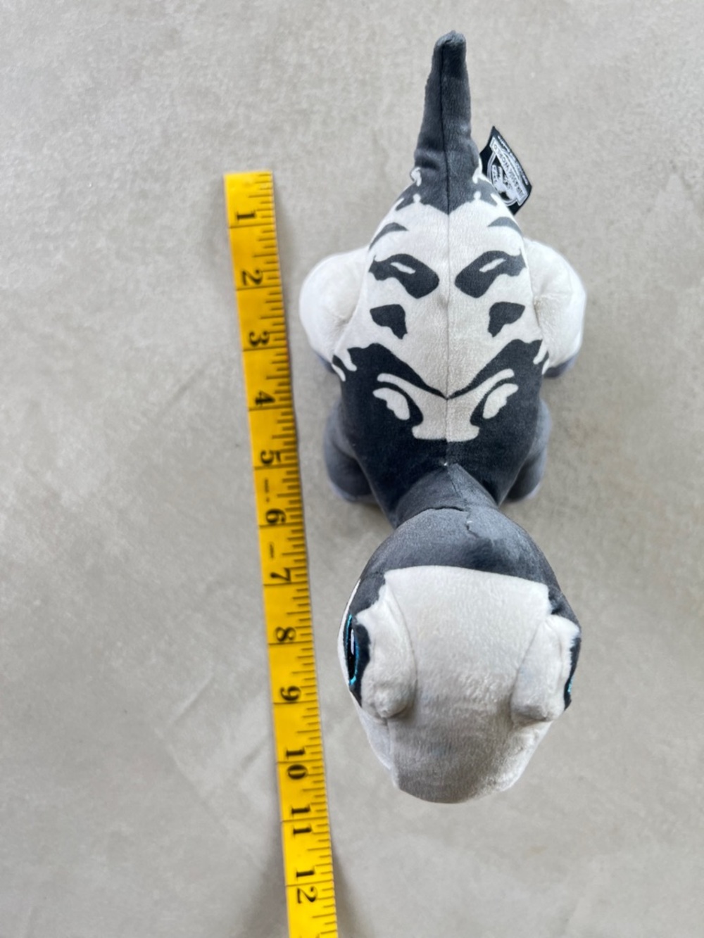 MATTEL Jurassic World Dino Trackers Brachiosaurus Plush with Sound (Grey) - Picture 7 of 10